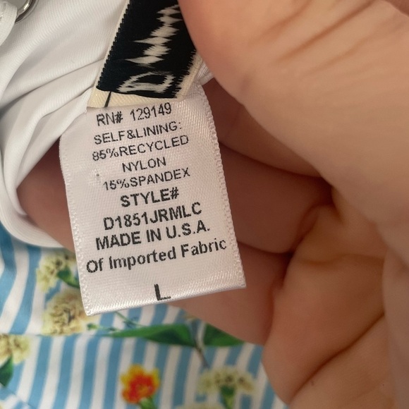 Dippin' Daisy's Floral One Piece Stellar in Spring Bloom Large - Picture 10 of 12